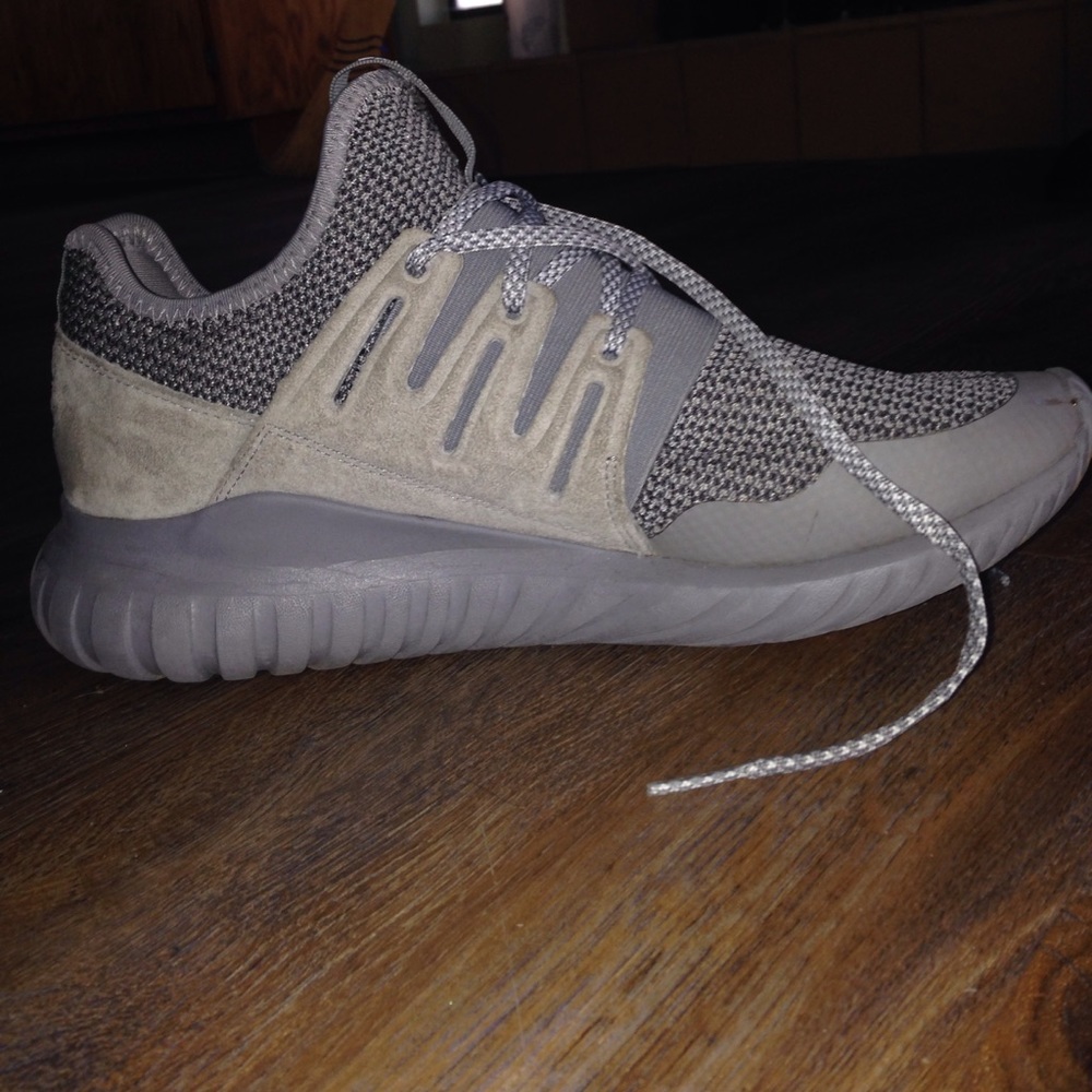 Adidas Tubular Grey