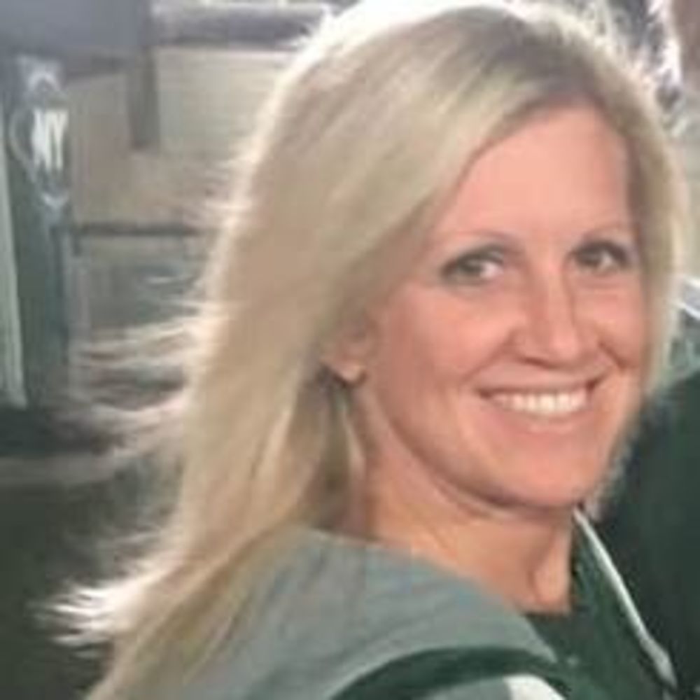 Meet your Posher, Adrienne