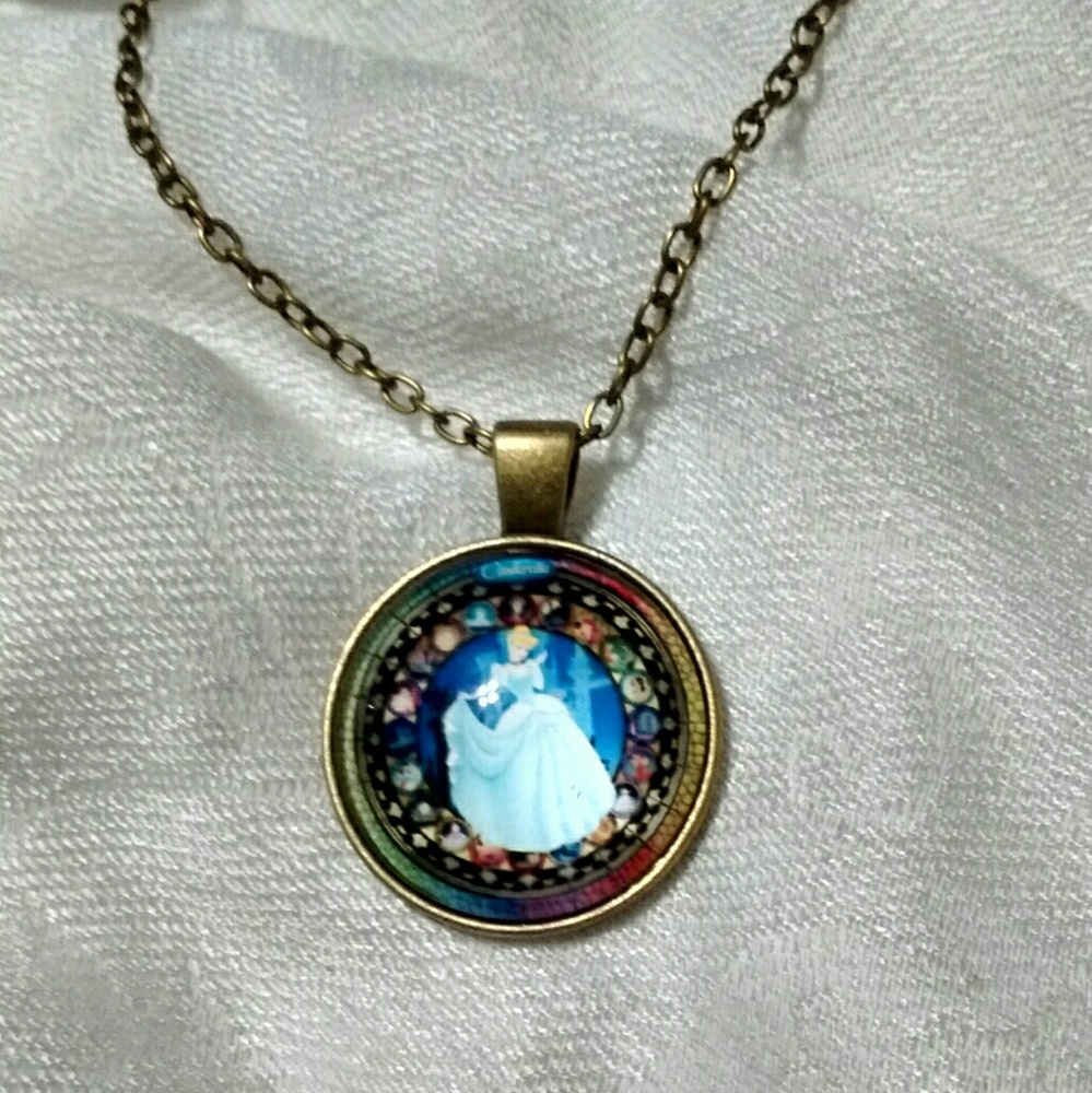 Cinderella Cabochon Necklace