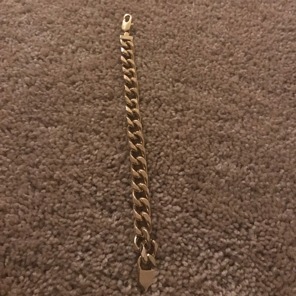 Stainless steel cuban link bracelet