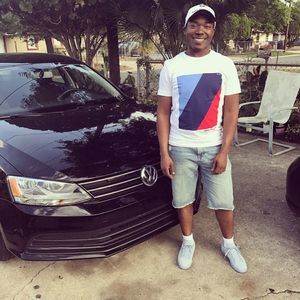 Meet your Posher, Devin