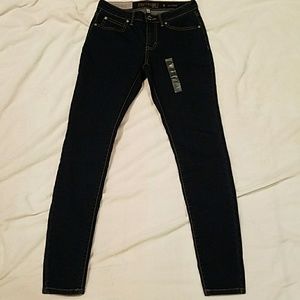 Jennifer Lopez brand skinny jeans size 2 dark blue