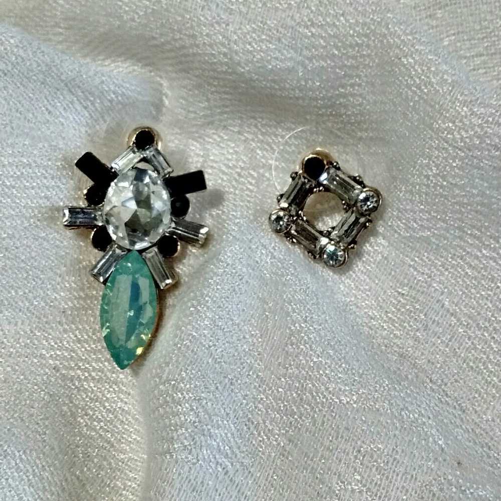 Matching Unmatching Fashion Earrings