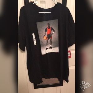 Michael Jordan jump man teeshirt