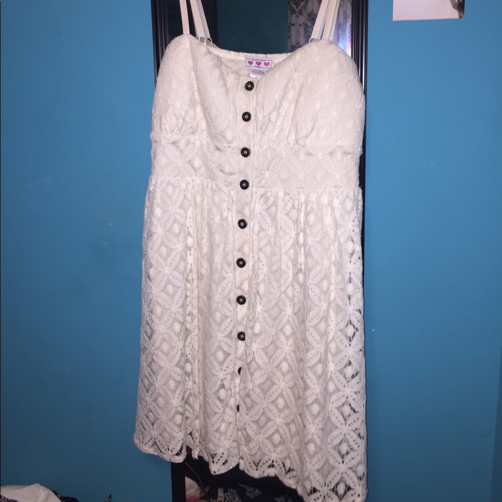 BUY MEEEE ! IM COMFY AND CUTE