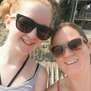 Meet your Posher, Ellen