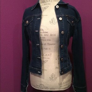 Solid Dark wash cropped Jean Jacket