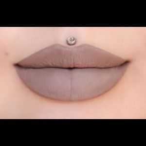 Jeffree Star Liquid Lipstick in shade Posh Spice