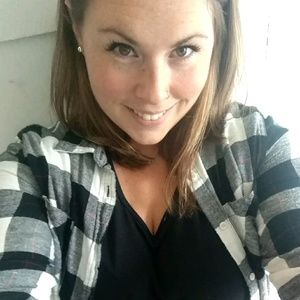 Meet your Posher, Casey