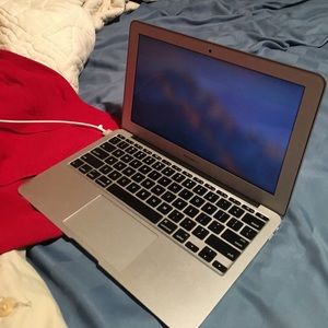 mac book air 2013 with charger