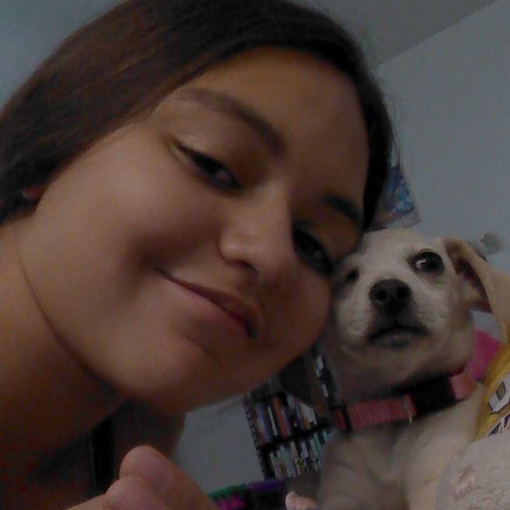 Meet your Posher, Dalia