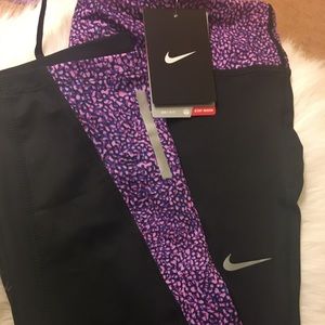 NWT Nike Crop Running Leggings