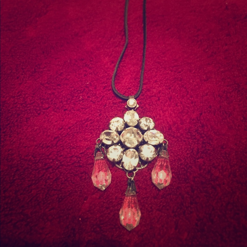 Lizpaiacios necklace 🌷