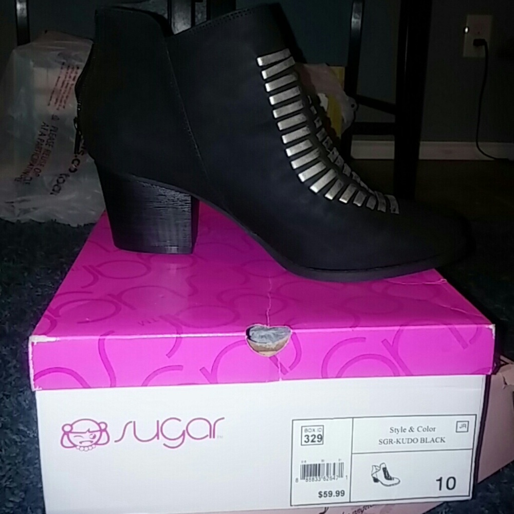 Sugar booties