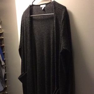 ****sold****UEC Large dark grey/black cardigan