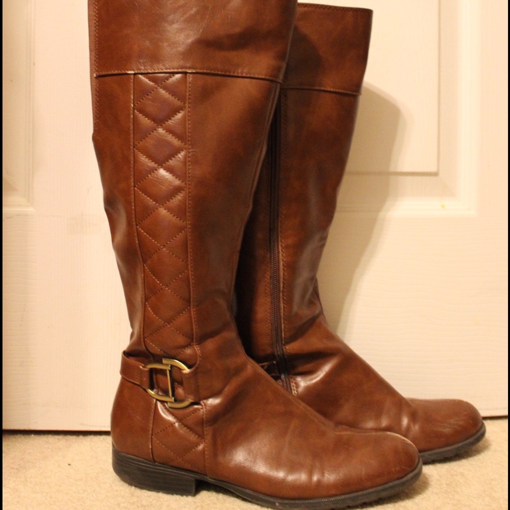 Leather boots
