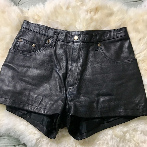 Genuine Leather High Waisted Shorts - Picture 3 of 4