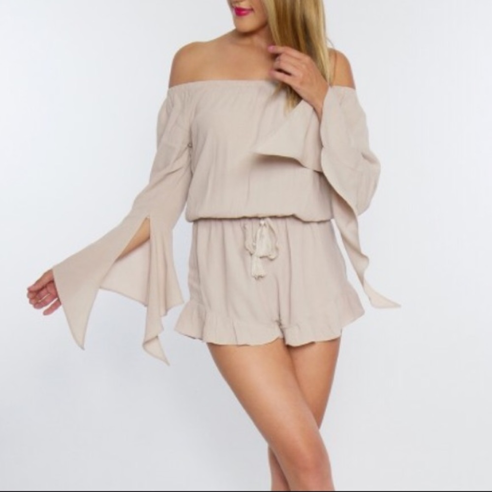 Off the shoulder romper - Picture 2 of 4