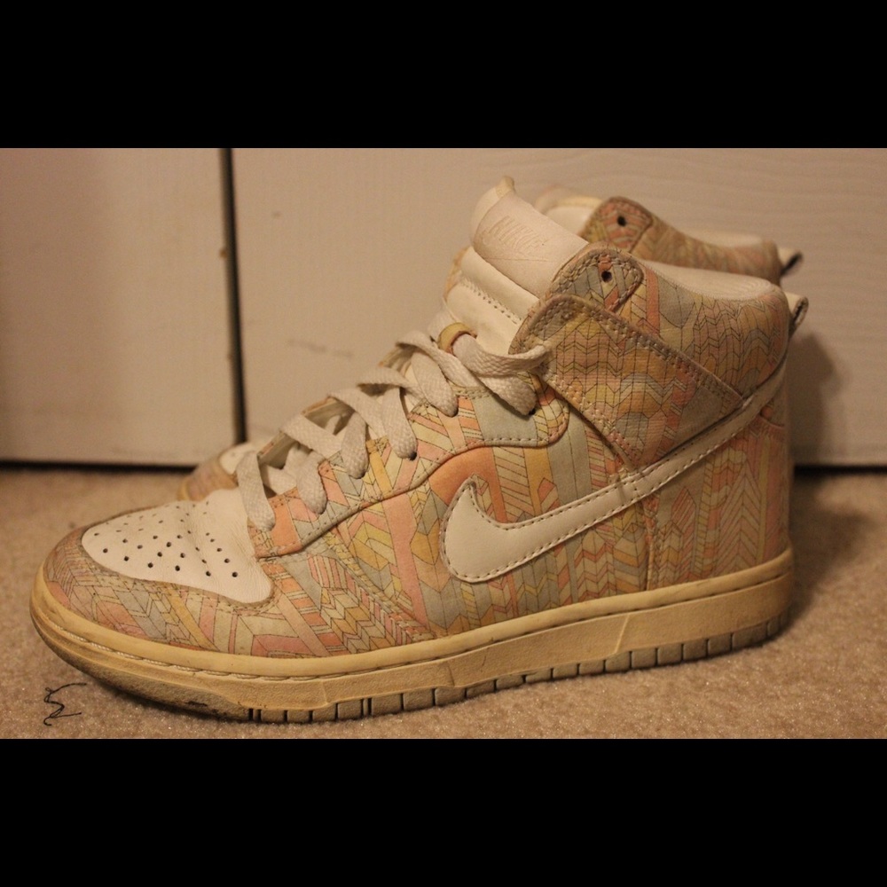 Nike woman's high top