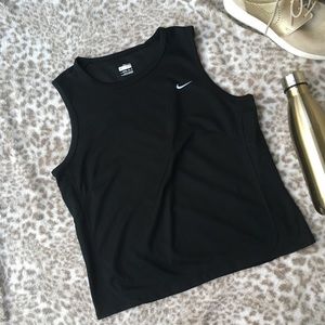 Nike Workout Dry Fit Cropped Tank Top