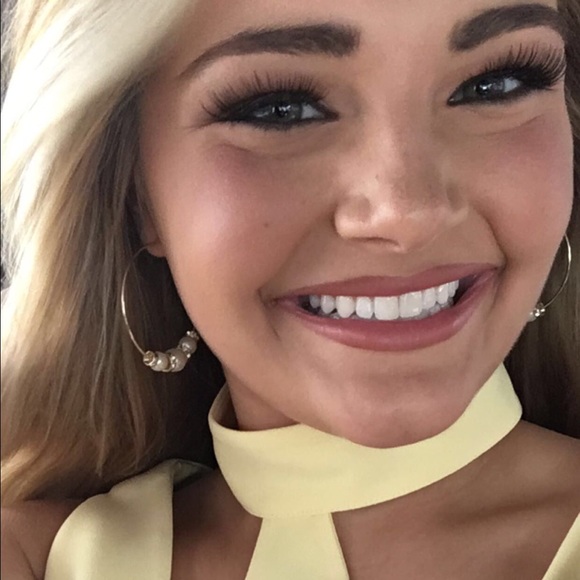 Meet your Posher, Avery - Picture 1 of 1