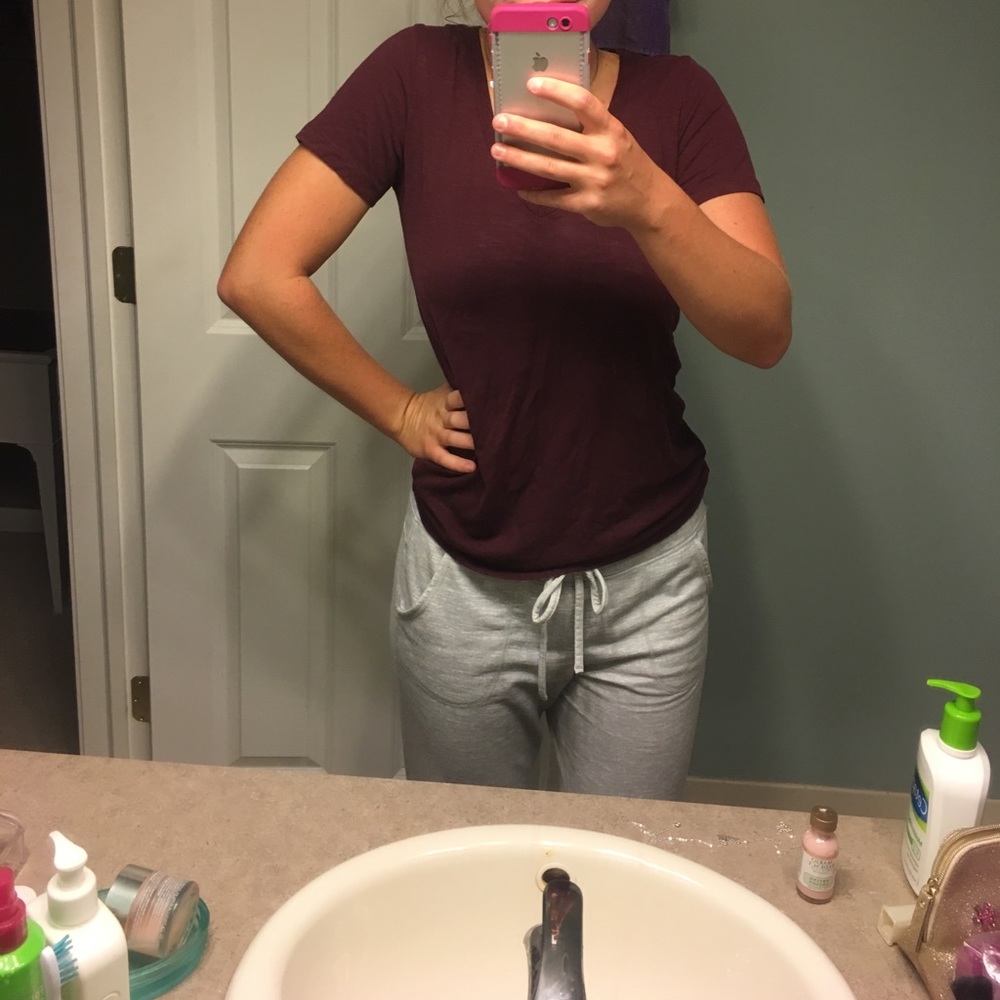 PINK Maroon V-Neck size M