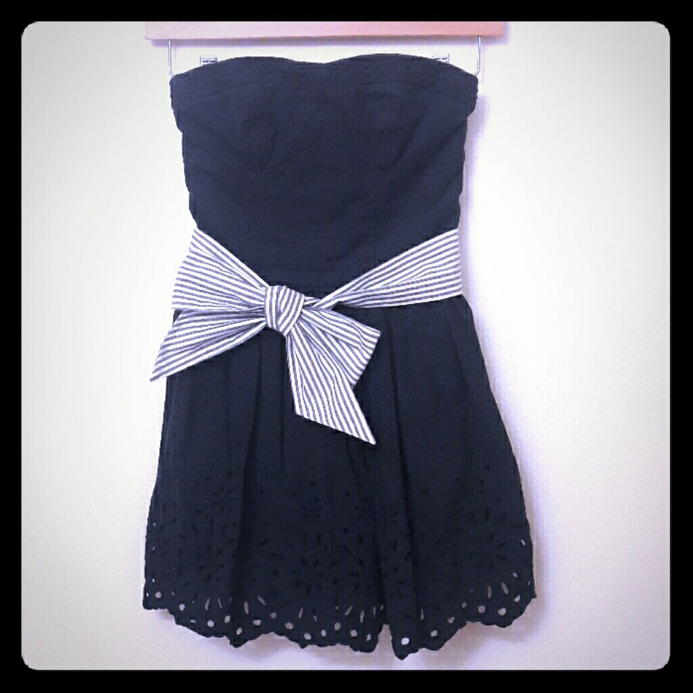 Strapless Hollister dress