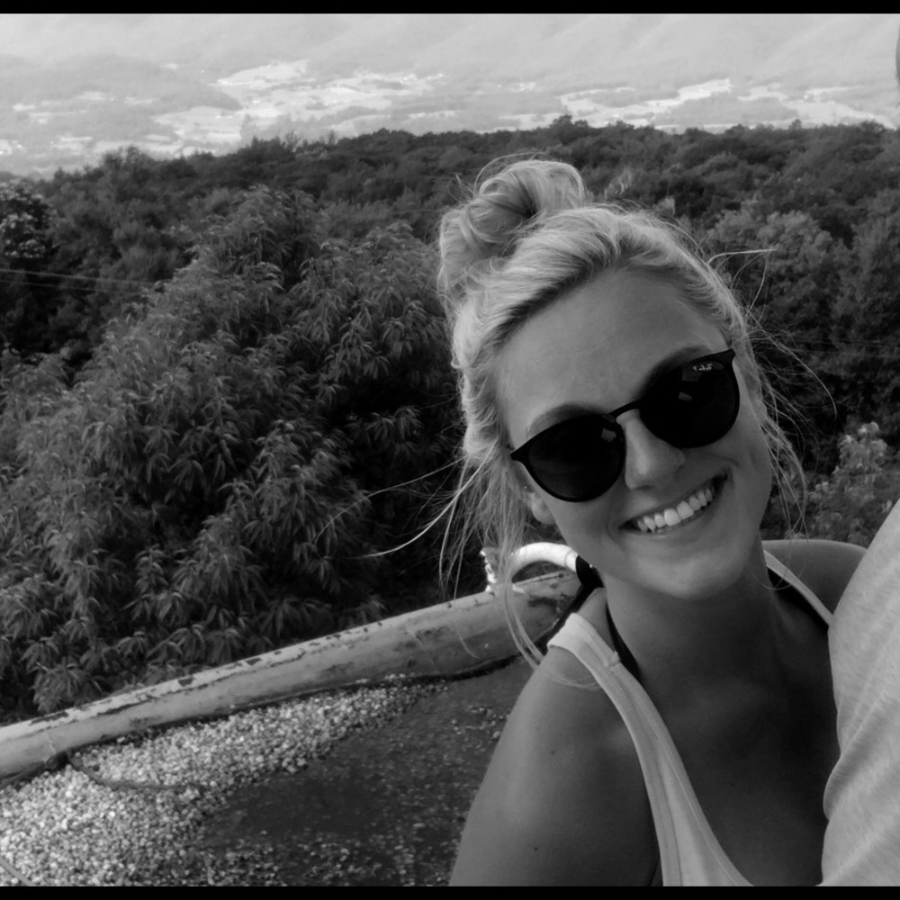 Meet your Posher, Jacquelyn
