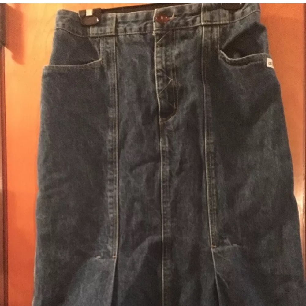 Vintage Guess Denim Skirt size 32
