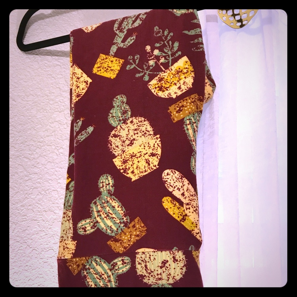 LulaRoe leggings - tall and curvy