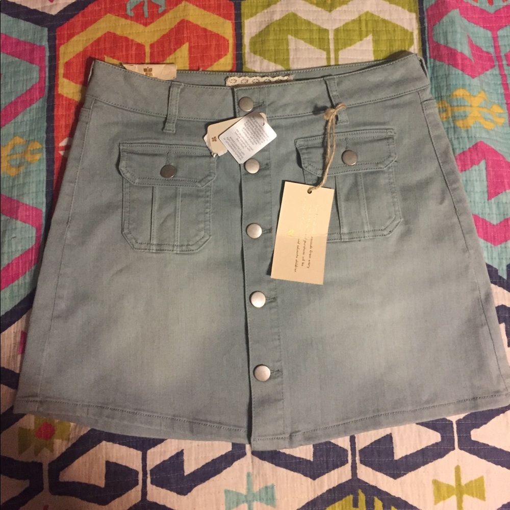 "jean skirt"