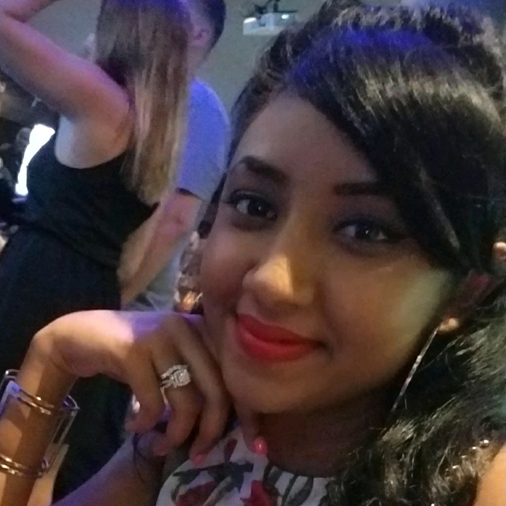 Meet your Posher, Darshani