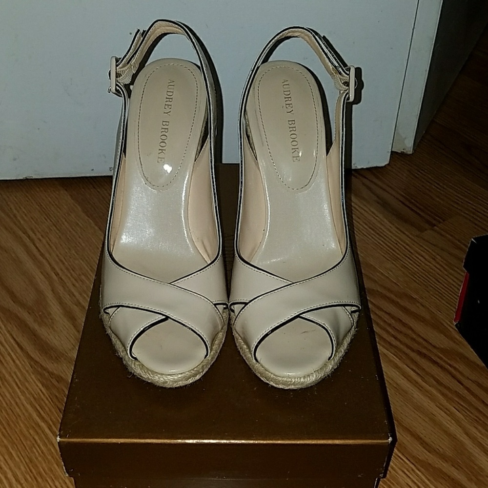 Beautiful Cream Espadrille Wedges