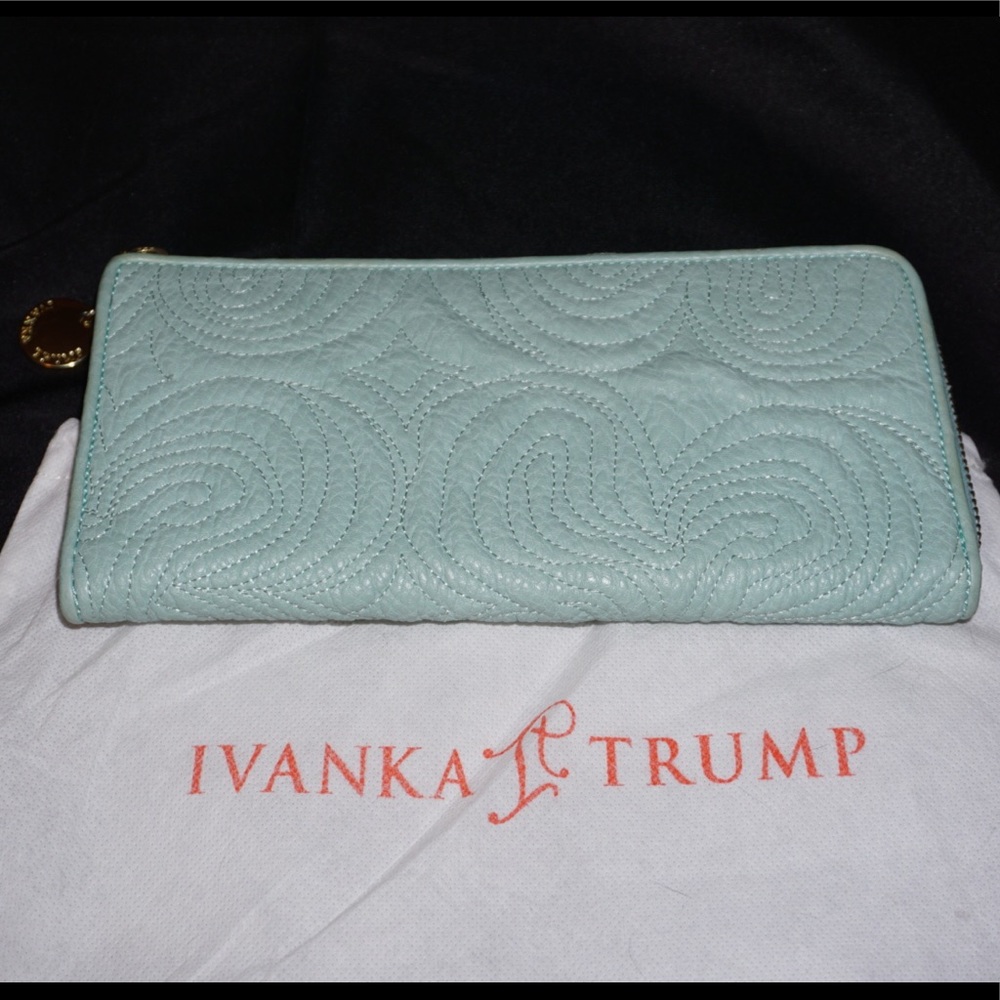 IVANKA TRUMP wallet