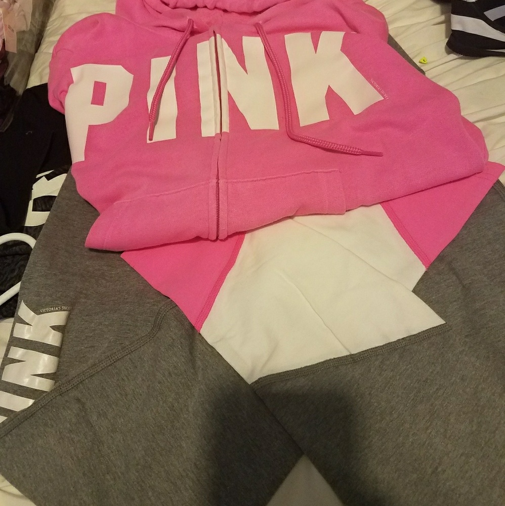 Pink size med hoodie and leggings