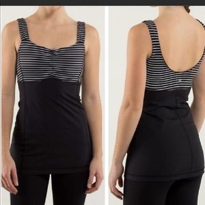 Lululemon Aria II Tank Top Size 4