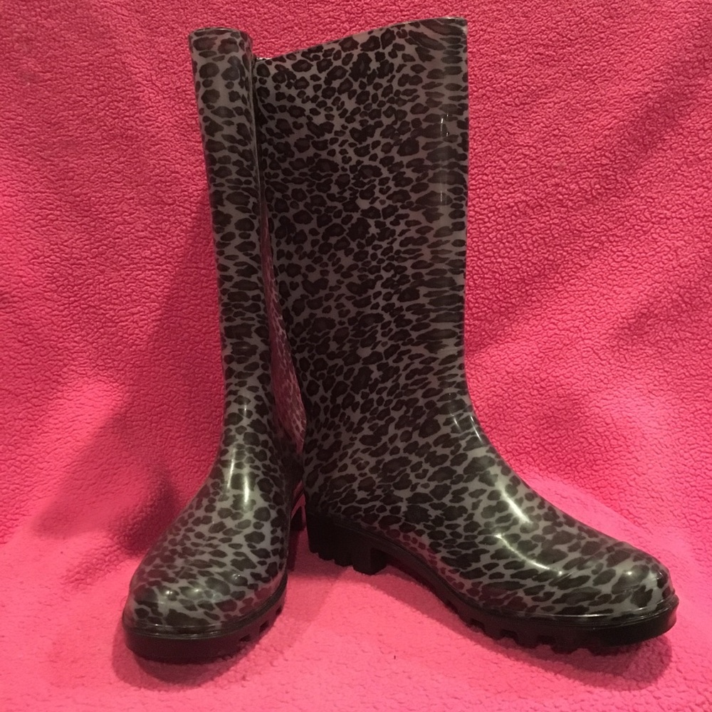 Black and Grey Cheetah Rain Boots