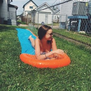 Meet your Posher, Brielle