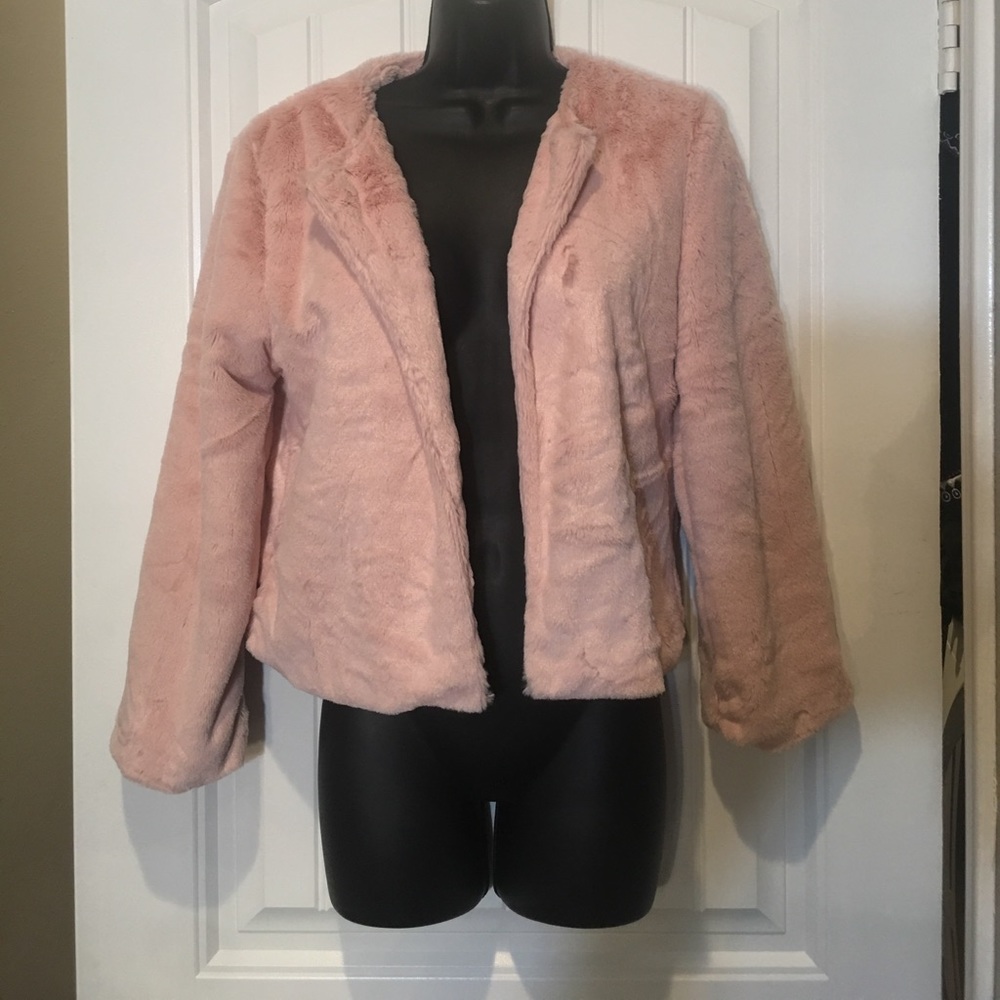 FOREIGN EXCHANGE feaux fur coat. Light pink