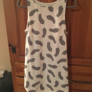 H&M sleeveless dress cream with black feathers