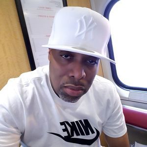 Meet your Posher, Elliot