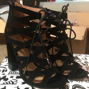 Bamboo BRAND NEW black block heels 5.5