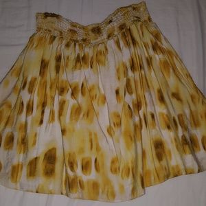 Yellow printed skirt