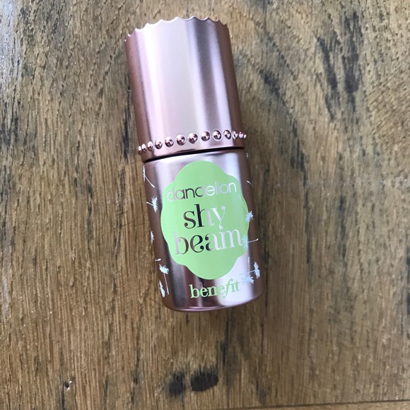 Benefit Other - BRAND NEW BENEFIT shy beam liquid highlight Benefit Other - BRAND NEW BENEFIT shy beam liquid highlight