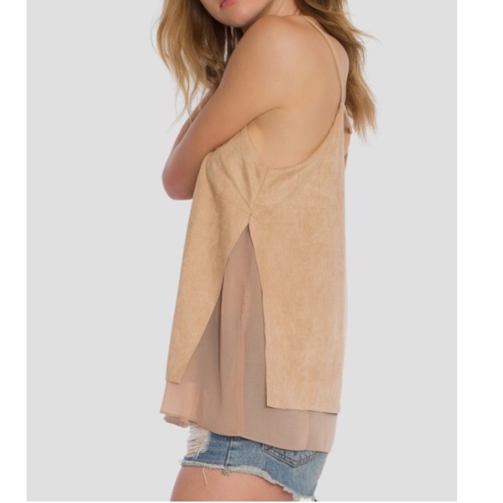 Side slit tank