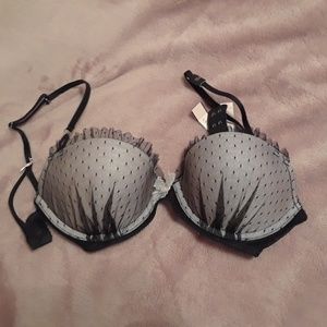 Victoria's Secret bra size 32D