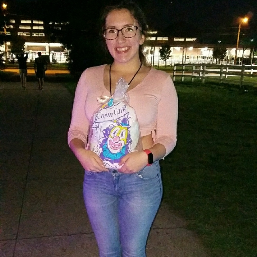 Meet your Posher, Elizabeth