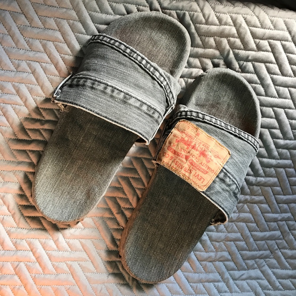 Levi's Flip Flops gray custom made