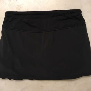 Lululemon Black Skort- back ruffles