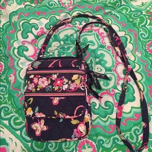 🎗VERA BRADLEY BREAST CANCER AWARENESS🎗CROSS BODY